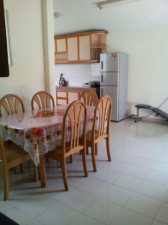 Carols Guesthouse Near Jonker And Satay Celup 말라카 객실 사진